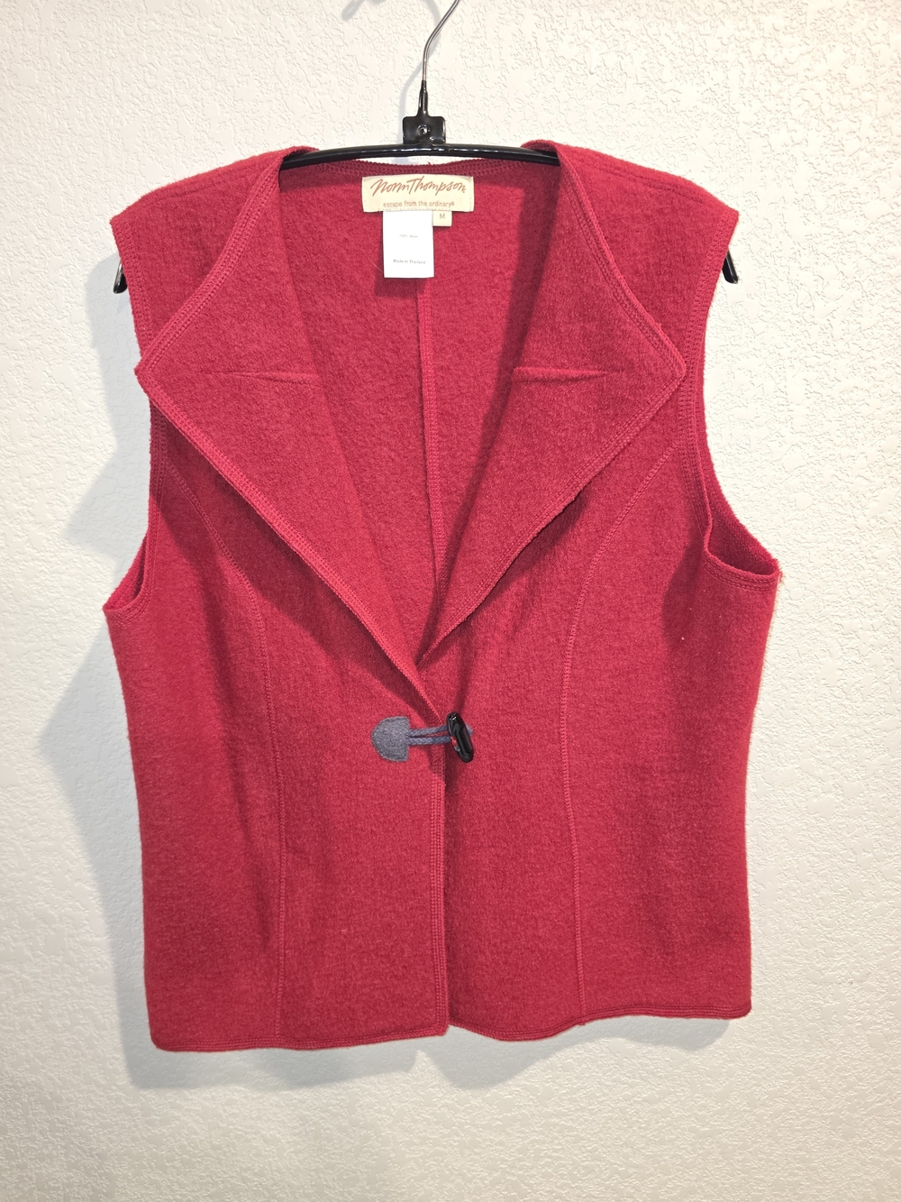 Norm Thompson Red 100% Boiled Wool Single Toggle Button Vest - Size Medium
